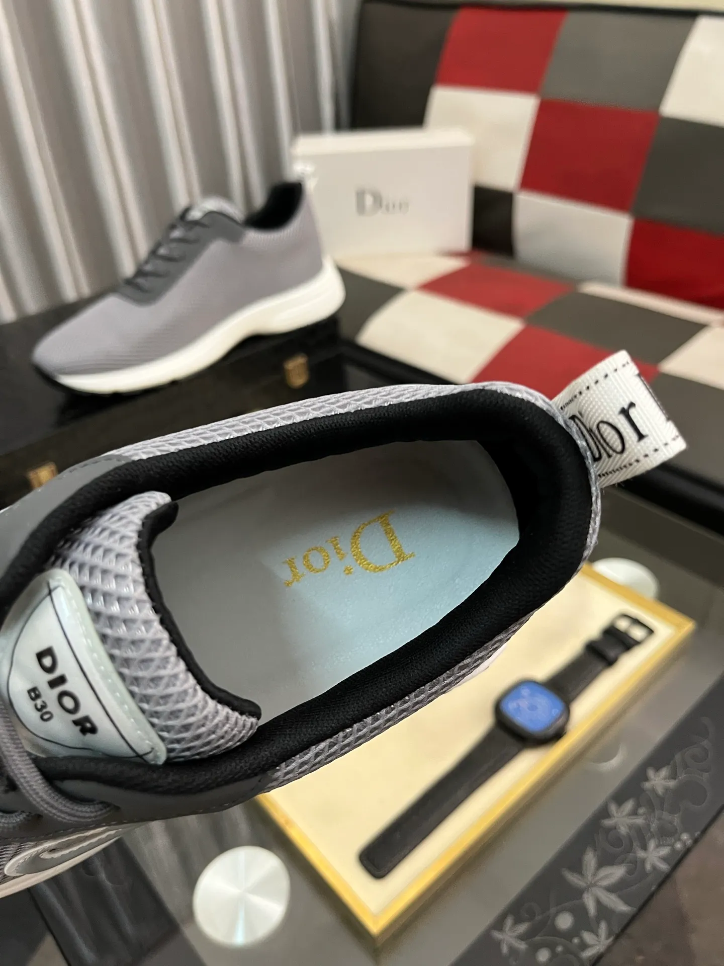 Men's Men's Shoes 💰440⌚️⌚️[Dior] Dior's new casual men's shoes are launched in Hong Kong counters. Official website 1:1 production. Original Italian materials. Designed by European and American masters. Perfect shape to create counter quality. Solid color rubber wear-resistant outsole and classic dazzling head! Super versatile and very comfortable. High-end without losing taste, fashionable and novel! ! Absolute focus! Code number: 38-444️⃣Colors available